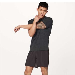 Lululemon Metal Vent Tech Short Sleeve
size XL